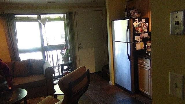 Living room/kitchen to front door