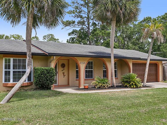 3rd image of 1740 POPLAR Drive