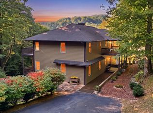 160 Ridgepole Dr, Sky Valley, GA 30537