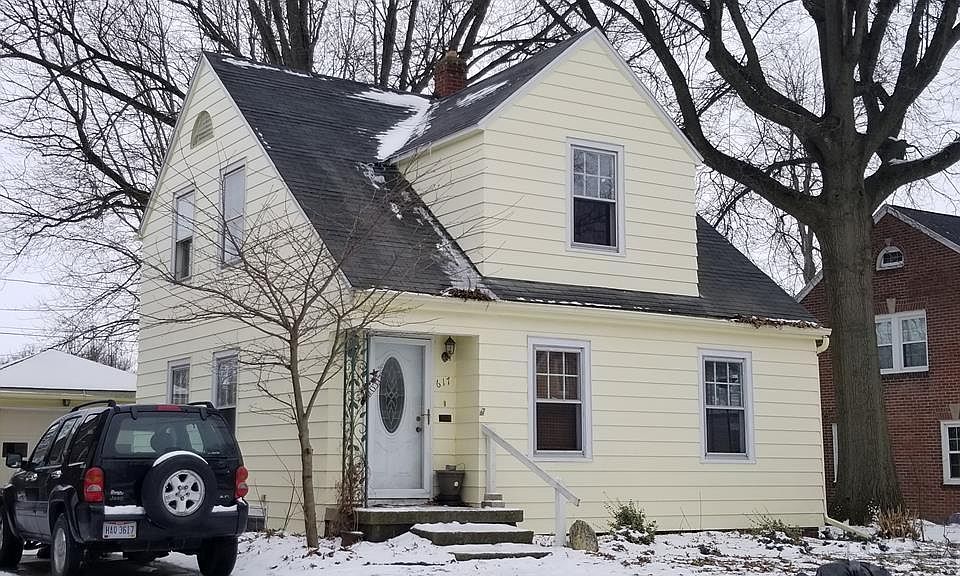 1st image of 617 College Ave