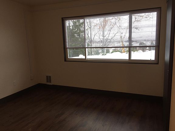 5th image of 726 N Markeson St Unit 121