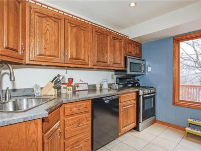 19 Oakwood Ln, Thiells, NY, 10984
