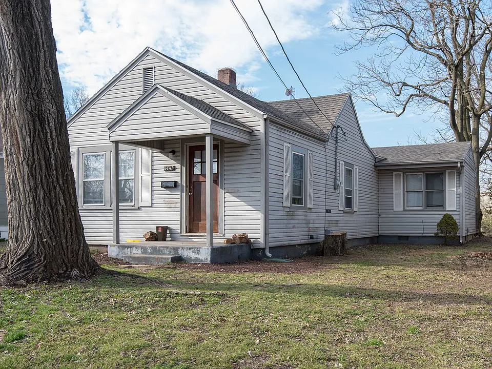 1441 E McDaniel St #A-B