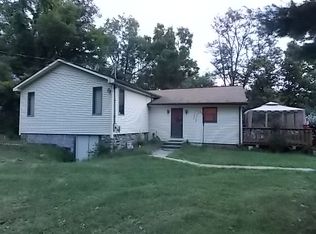 105 Jelly Bean Ln, Swiftwater, PA 18370