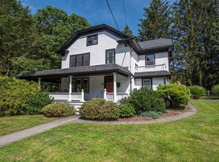 85 Hillcrest Pl, Amherst, MA 01002