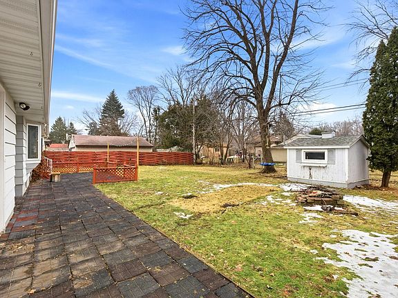 4th image of 2082 Diffley Rd