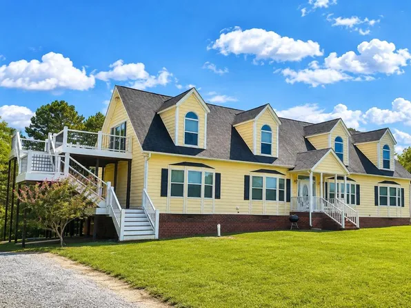 285 Brady Way, Clarksville, VA 23927