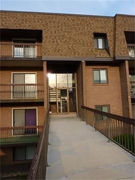 2nd image of 5414 Valley Green Dr #10D3