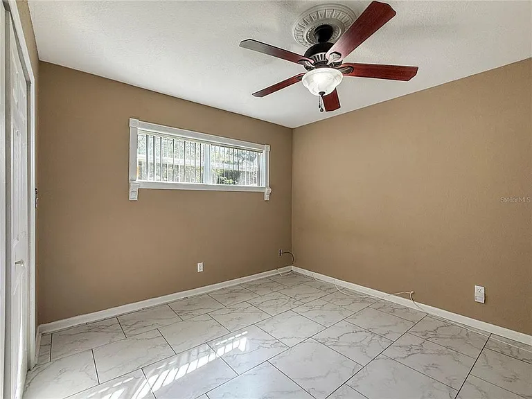 117 E Lake Roy Dr SE — Photo 13
