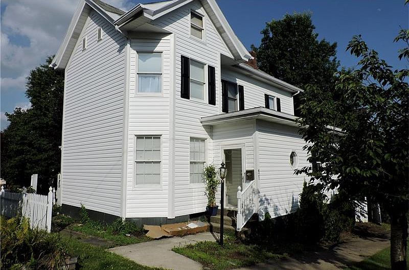 1st image of 421 Alexander Ave