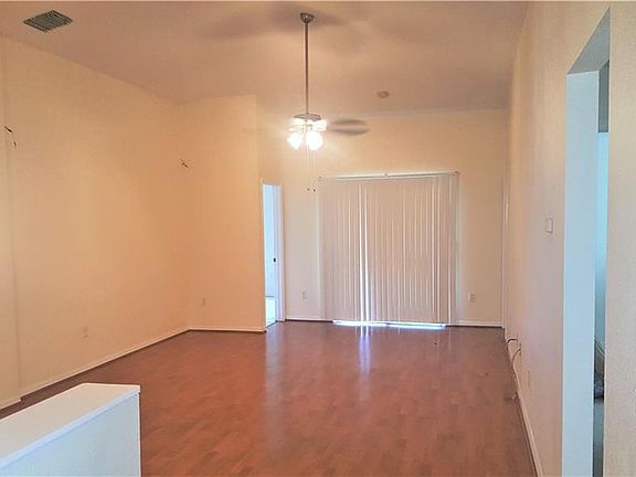 5th image of 3109 Pine Top Dr