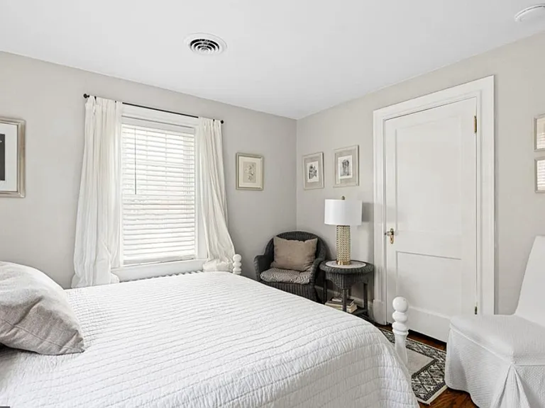 Morningside Dr — Photo 21