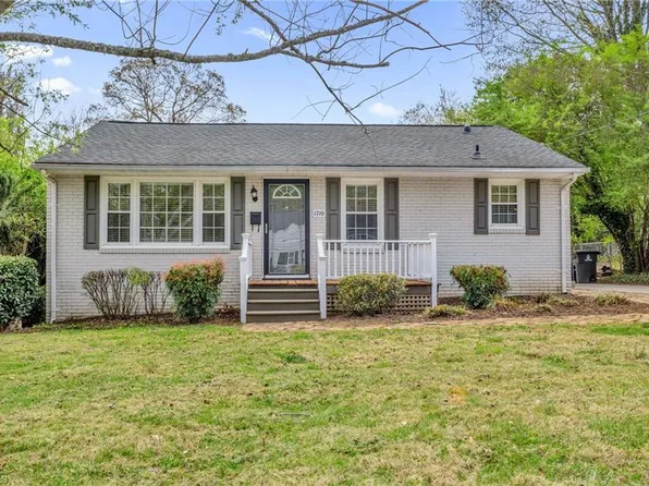 1710 Ardsley St, Winston Salem, NC 27103