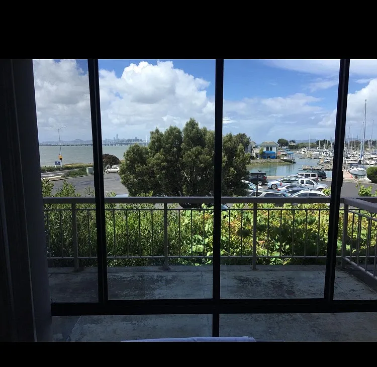 Studio, 470 sqft, $2,095 — Photo 3