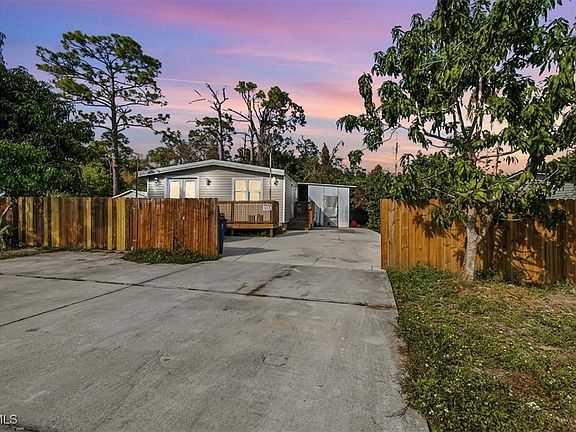 4th image of 1978 Laurel Ln