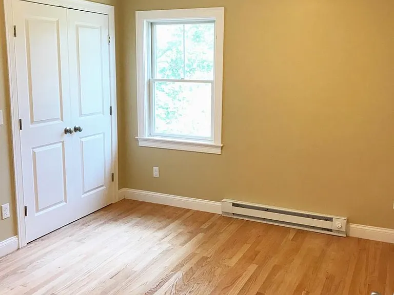 8 Mechanic St #1 — Photo 7