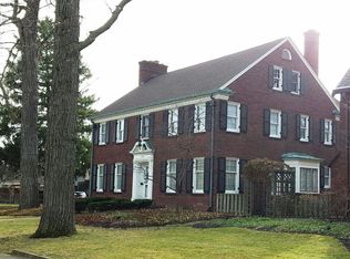 1231 Wayne St, Sandusky, OH 44870