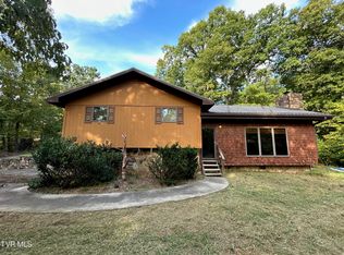 513 Cardinal Way Rd, Surgoinsville, TN 37873