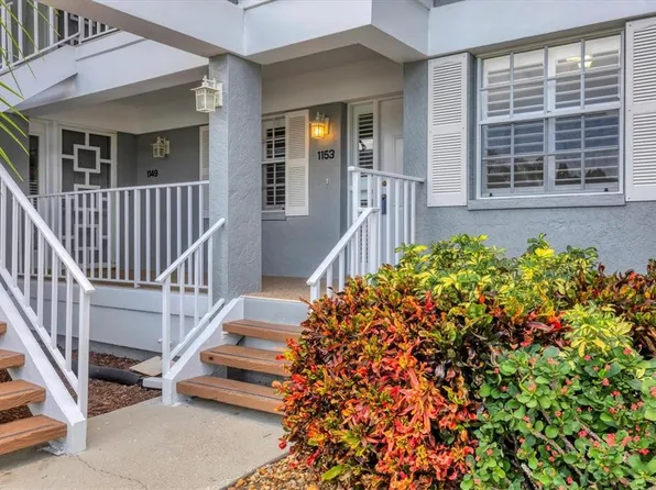 1153 Edgewater Cir, Bradenton, FL 34209