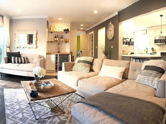 Living Room (main floor)