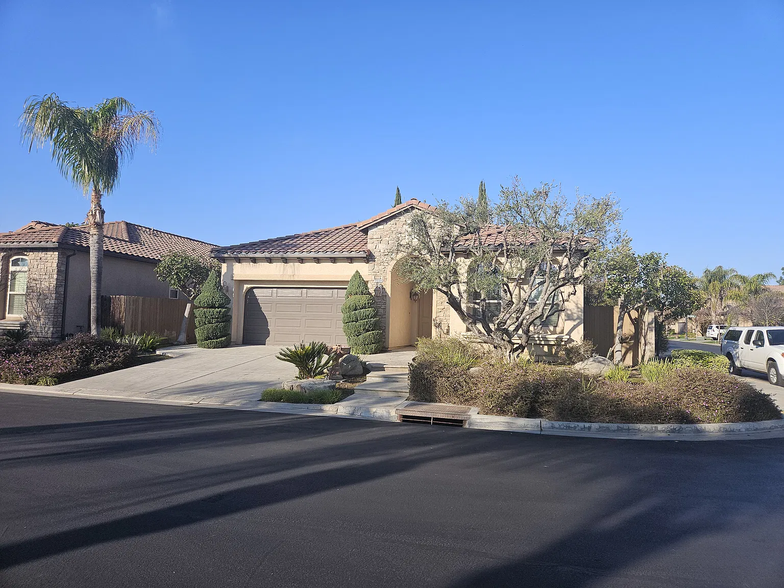 3 bed, 2.5 bath, 2029 sqft, $2,795 — Photo 1