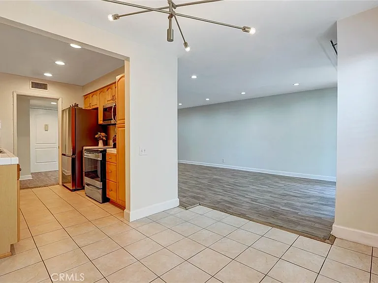 4637 Willis Ave #110 — Photo 11