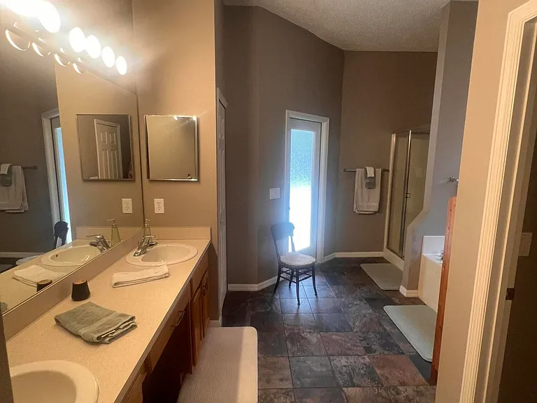 7368 Crepe Myrtle Ct — Photo 13