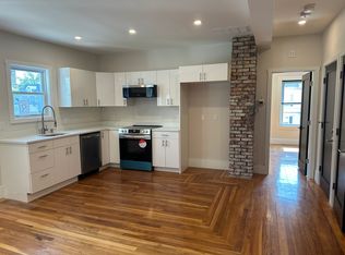 14 Newfield St FLOOR 2, North Chelmsford, MA 01863