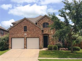 522 Price Dr, Fate, TX 75087