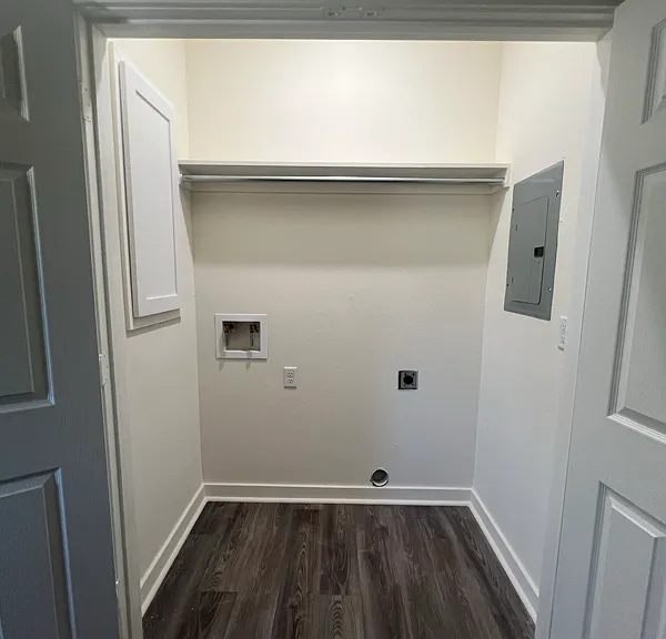 2602 Seaton St — Photo 13