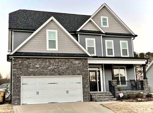 81 Fairview St, Clayton, NC 27520