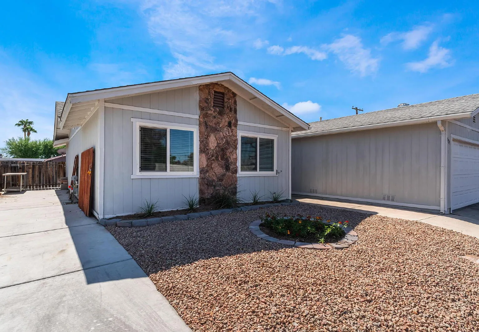 3 bed, 2.0 bath, 1315 sqft, $1,700 — Photo 4