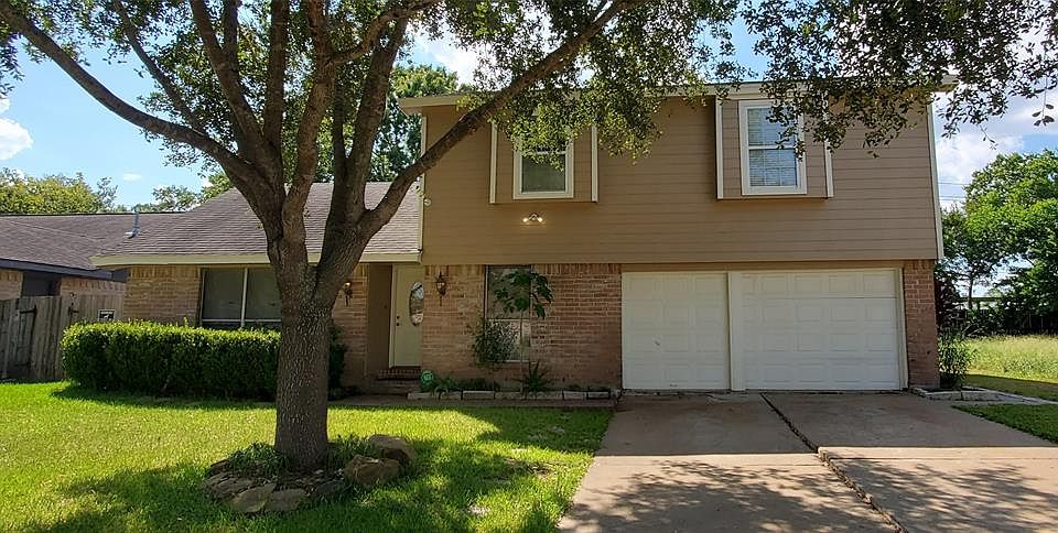 1st image of 315 Oakdale Dr