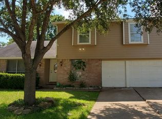 315 Oakdale Dr, Stafford, TX 77477