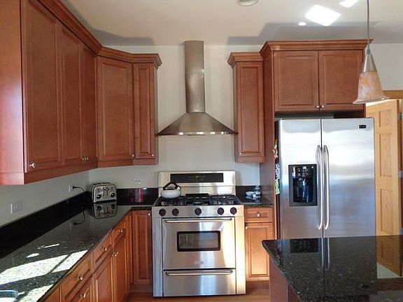 5th image of 7405 W Winnemac Ave