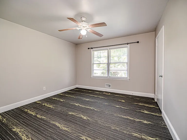310 Park Ave — Photo 26