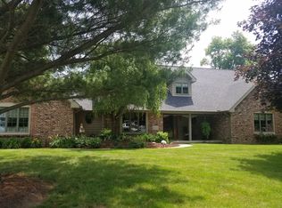 1742 Tall Oaks Dr, Kokomo, IN 46901