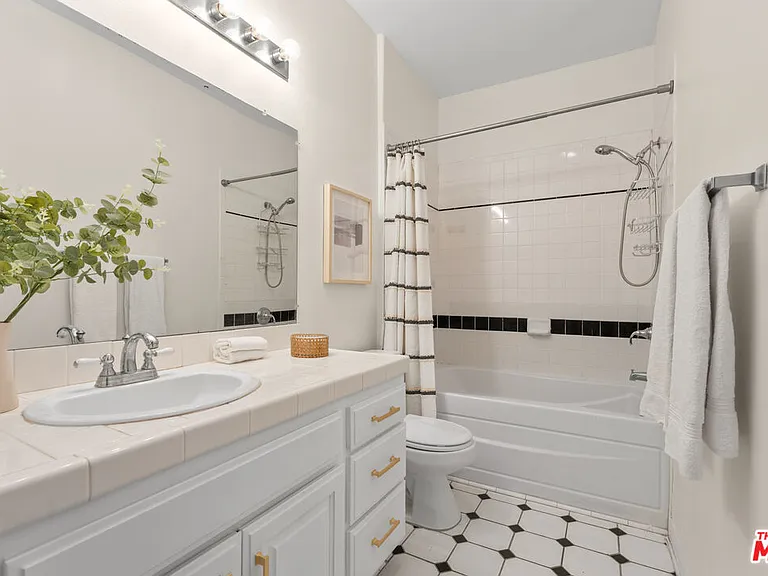 3603 Dunn Dr #102 — Photo 27