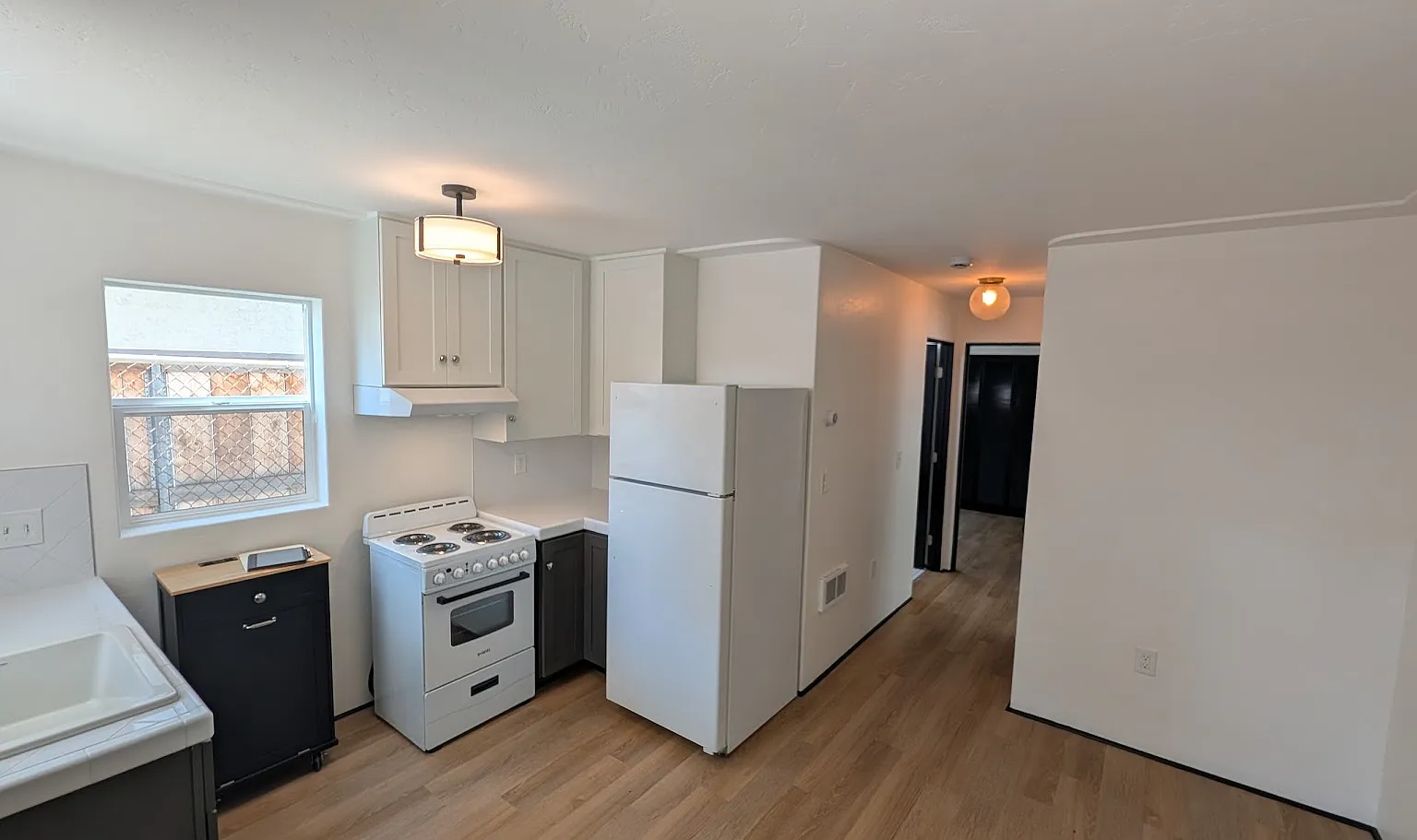 2 bed, 487 sqft, $2,850 — Photo 3