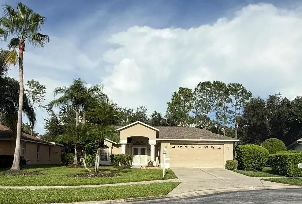 3 bed, 2.0 bath, 1842 sqft, $3,250 — Photo 3
