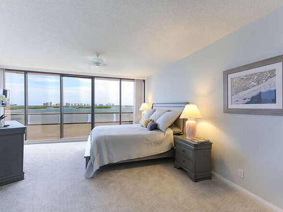 5th image of 100 Lakeshore Dr APT 954