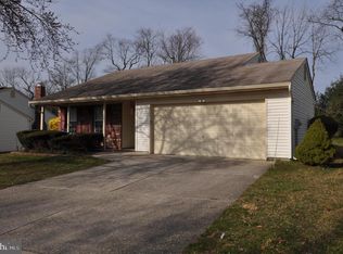 6 Farmview Ln, Columbus, NJ 08022