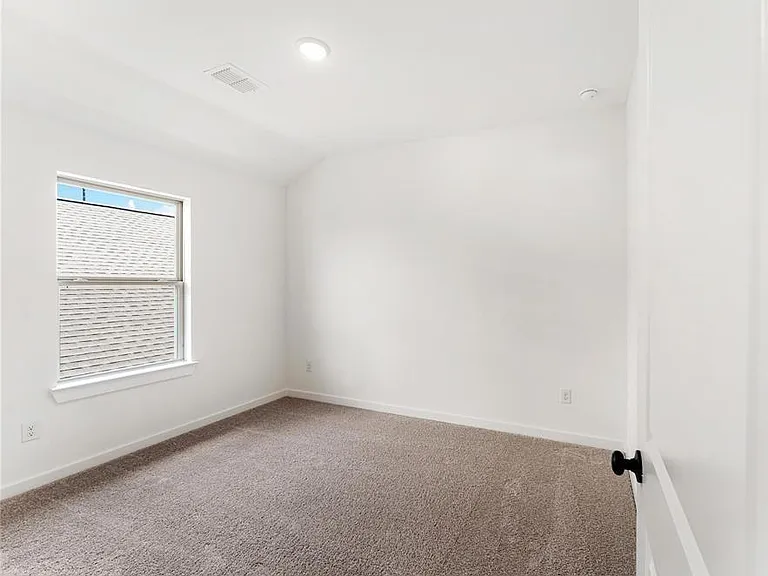 29751 Bur Creek Ln — Photo 34