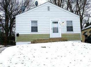 858 Nassau Dr, Saint Louis, MO
