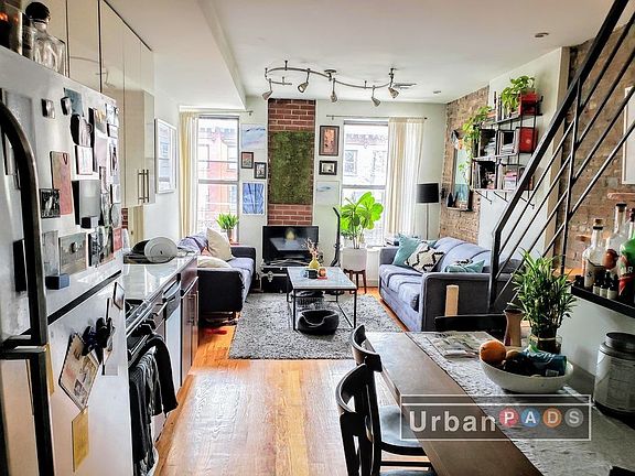 4th image of 179 Putnam Ave