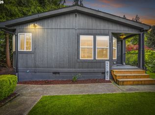 1218 W C St, Rainier, OR 97048