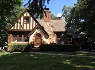 6001 N Waterbury Rd, Des Moines, IA 50312