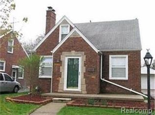 15560 Crescentwood Ave, Eastpointe, MI 48021