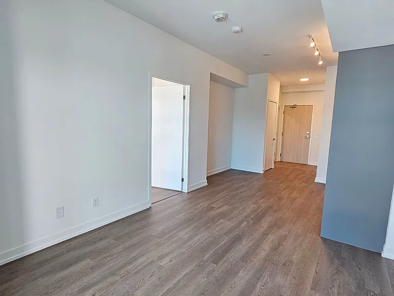 181 Sheppard Ave E #504 — Photo 6