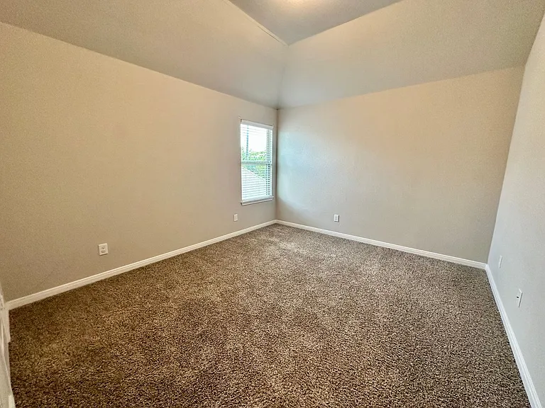 10612 Langham Dr — Photo 14